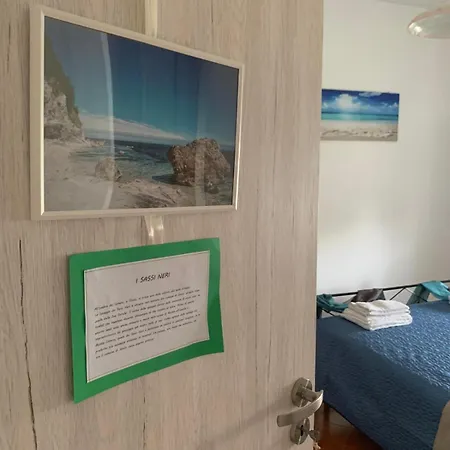 Tra Mare E Montagna Apartament *